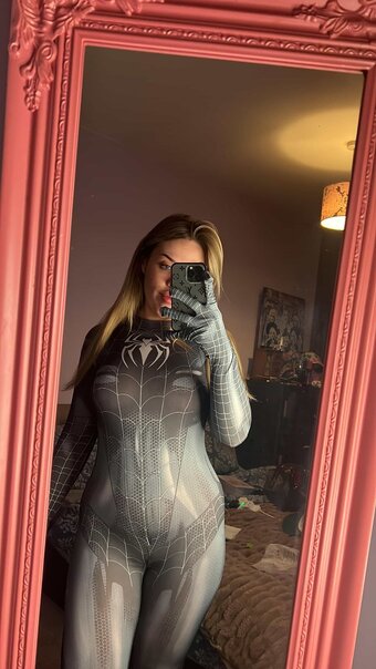 Extra Sarah / Extra_sarah23 / extra_sarah / https: Nude Leaks OnlyFans Photo 4