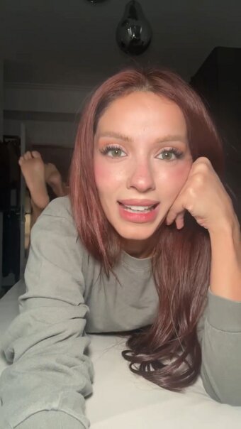 extraemilyy / Emilyy / emilyfurz / https: Nude Leaks Photo 4