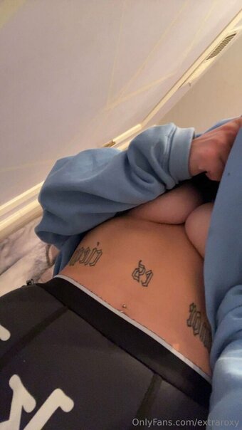 extraroxy Nude Leaks Photo 3