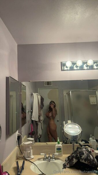 extraroxy Nude Leaks Photo 9