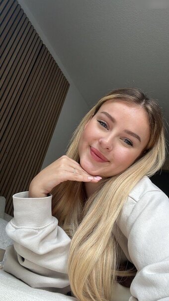 eyFreundin / eyfreundin.official Nude Leaks Photo 14