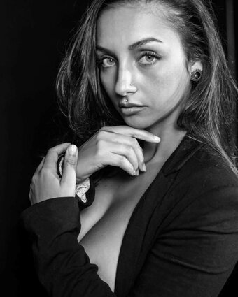 Fabiola / Fabiolaholystone / fabiolavoguel Nude Leaks OnlyFans Photo 11