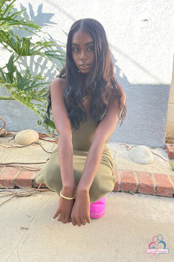 Fae Love / Asianbaddie444 / Faelove444 / faeluv25 Nude Leaks OnlyFans Photo 1