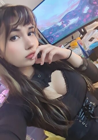 faedoll0 / max ⁠♡ / faedoll0  Nude Leaks OnlyFans Photo 1