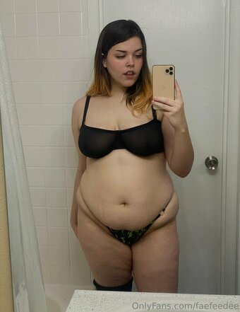 faefeedee Nude Leaks Photo 5