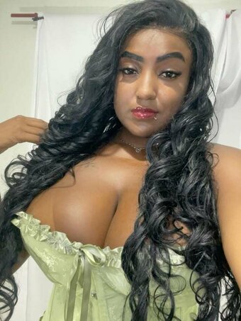 Faellaz12 / Rafaella Nogueira Nude Leaks Photo 2