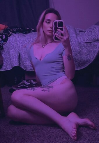 faerylfangs / chainmaidenxo Nude Leaks Photo 9