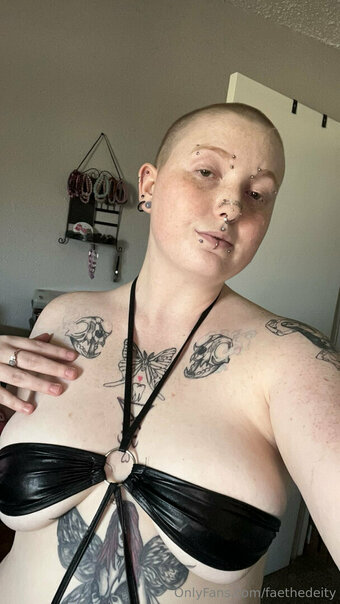 faethedeity Nude Leaks Photo 8