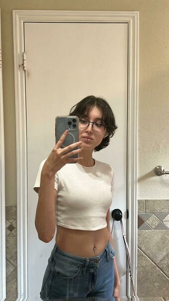 faevrise / faeree Nude Leaks OnlyFans Photo 3