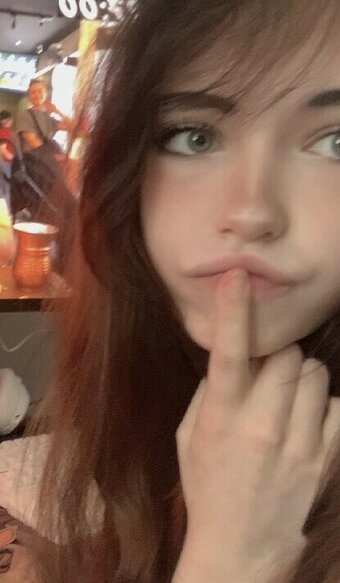 Fallingunicorn / https: Nude Leaks Photo 8