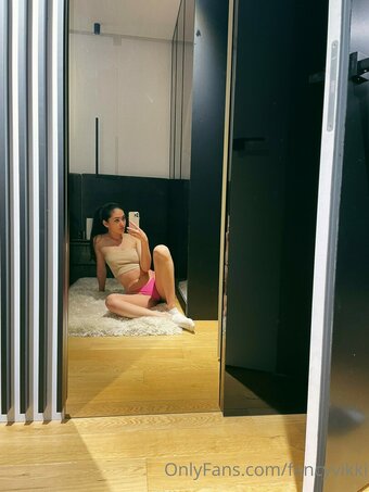 FancyVikki / FancyV / Vixivik Nude Leaks OnlyFans Photo 26