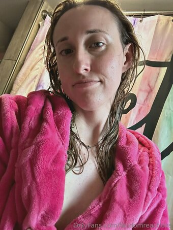 FandomReactions / fandomreactgirls Nude Leaks OnlyFans Photo 5