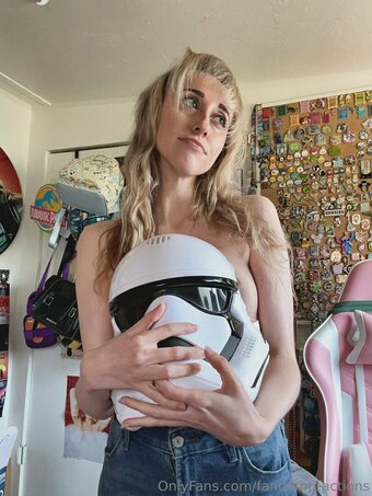 FandomReactions / fandomreactgirls Nude Leaks OnlyFans Photo 29