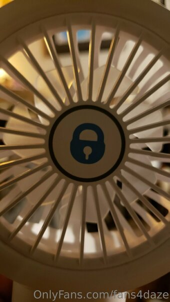 fans4daze Nude Leaks Photo 2