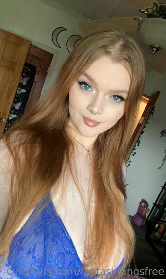 fantasyfangsfree Nude Leaks Photo 9