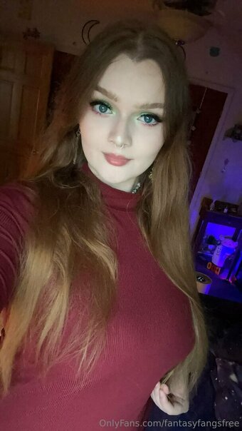 fantasyfangsfree Nude Leaks Photo 23