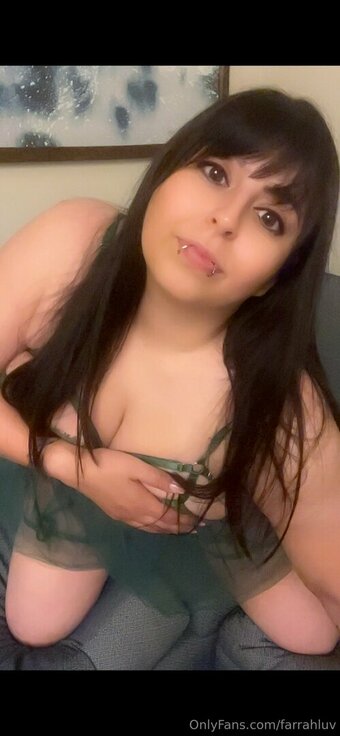 farrahluv Nude Leaks Photo 29