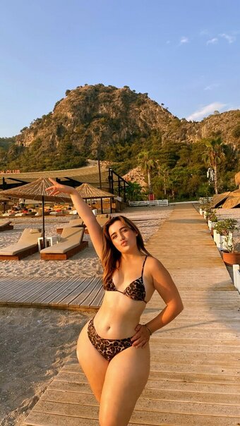 Fatmaakonca / duslerkurdu / fatmakncaa / ftmaakonca Nude Leaks OnlyFans Photo 8