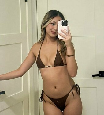Faustina Vu Nude Leaks Photo 3