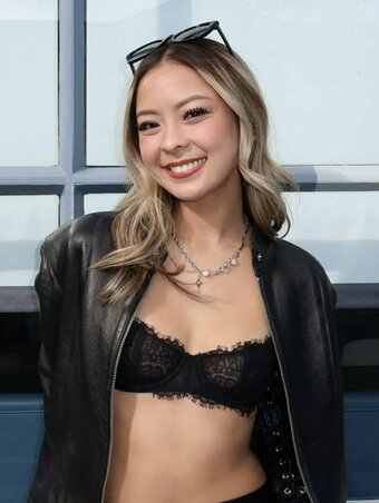 Faustina Vu Nude Leaks Photo 12