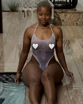 Faustina Nude Leaks Photo 10