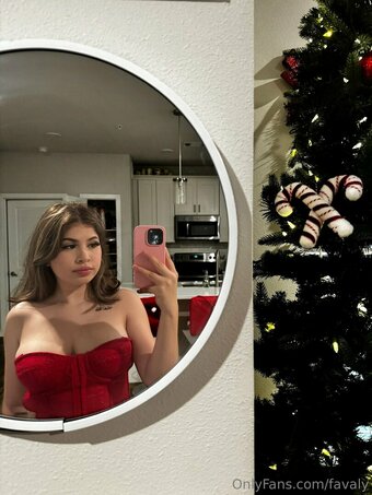 favaly Nude Leaks Photo 29