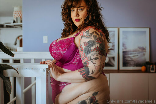 fayedaniels Nude Leaks Photo 10