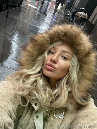 fayeflyn Nude Leaks Photo 3