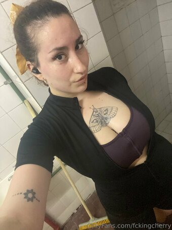 fckingcherry Nude Leaks Photo 6