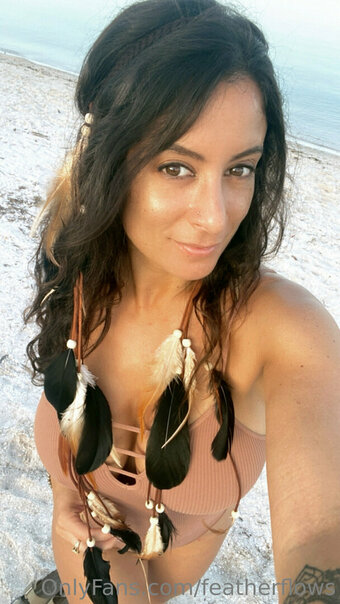 featherflows Nude Leaks Photo 2
