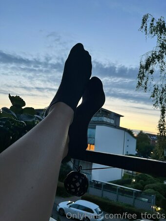 fee_tfocus Nude Leaks Photo 1