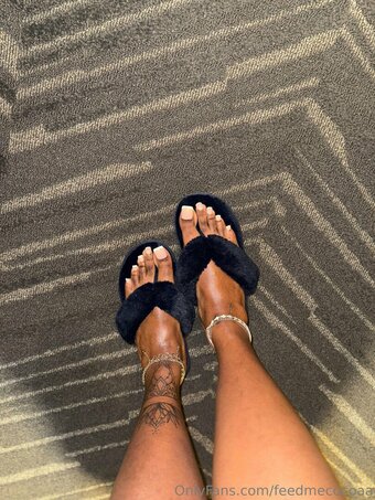 feedmecocoaa Nude Leaks Photo 2