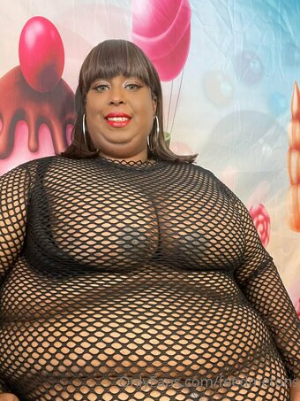 feedmetons Nude Leaks Photo 2