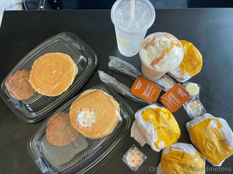 feedmetons Nude Leaks Photo 9