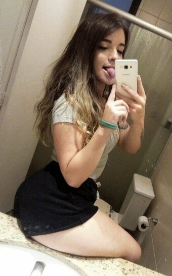 Feefag Nude Leaks Photo 1