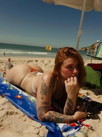 feeh_space / Fernanda Space Nude Leaks Photo 8