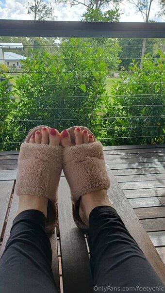 feetychic Nude Leaks Photo 2