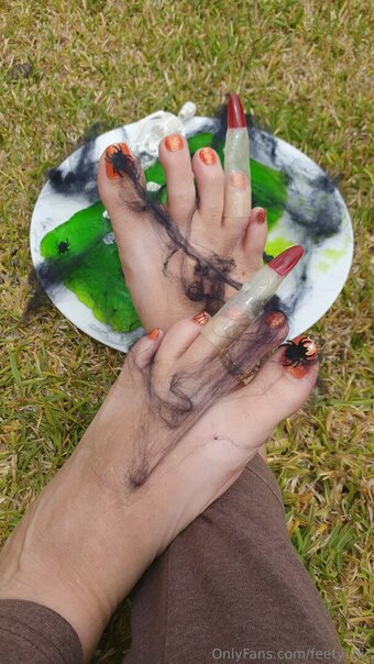 feetychic Nude Leaks Photo 24