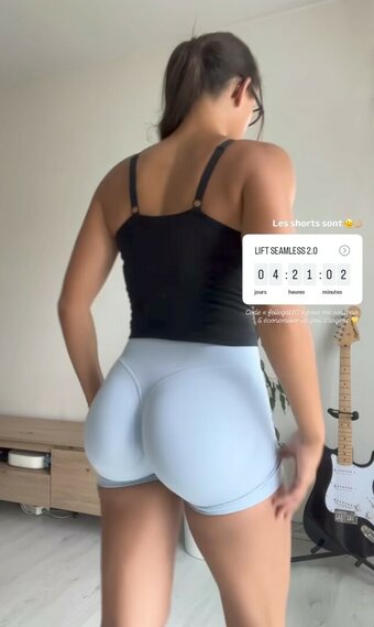 Feilegal Nude Leaks Photo 11