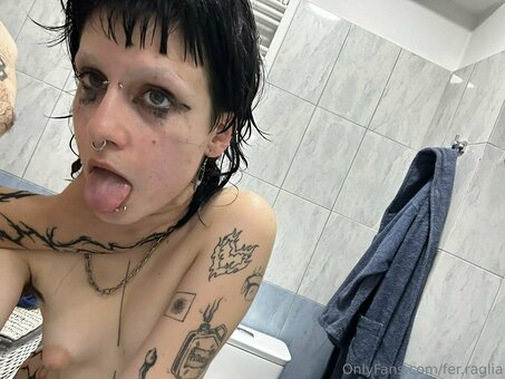 fer.raglia Nude Leaks Photo 21