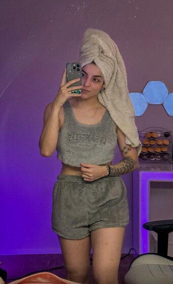 Ferbr / Fernanda Isabelle / ferbrmusic Nude Leaks Photo 22