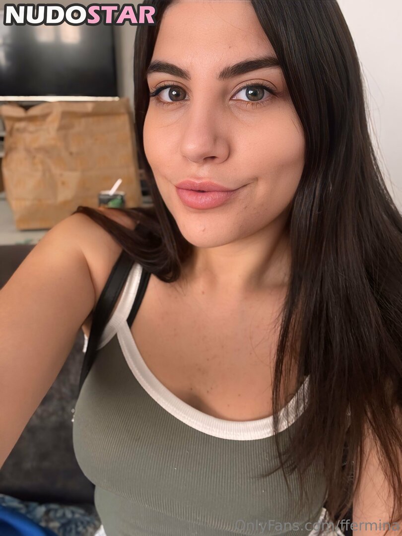 ffermina Nude  18