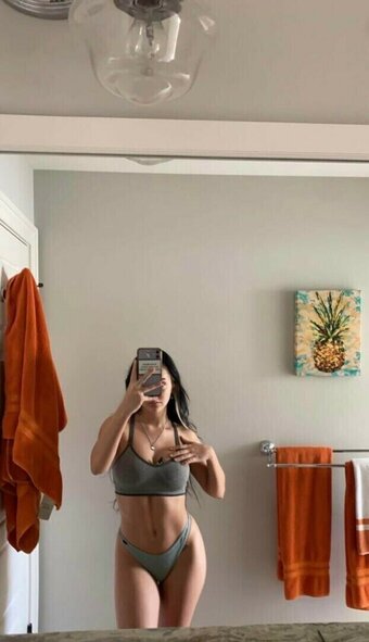 Fiahcola / Sofia Cola Nude Leaks Photo 5