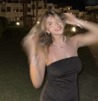 Fibi Nude Leaks Photo 1