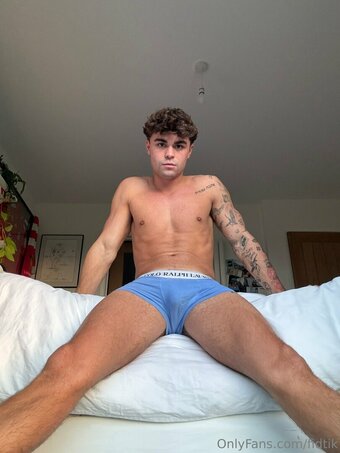 fidtik Nude Leaks Photo 4