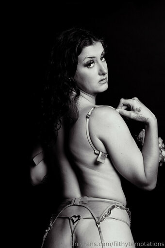 filthytemptations Nude Leaks Photo 26