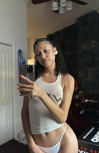 Finegalchas / Chas C / icygalchas Nude Leaks OnlyFans Photo 9