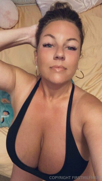 firstmilfmate Nude Leaks Photo 18