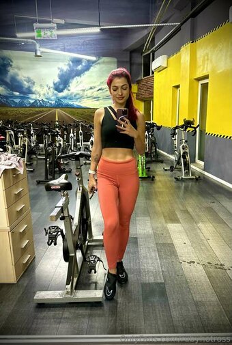 Fit Readhead Ruby / https: / rubyhotross / therubywitch82 Nude Leaks OnlyFans Photo 10