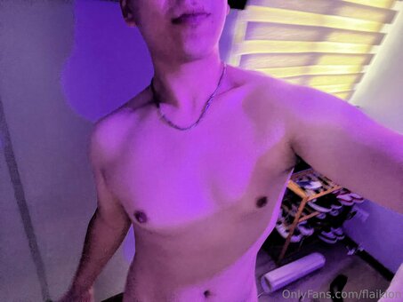 flaiklon Nude Leaks Photo 10